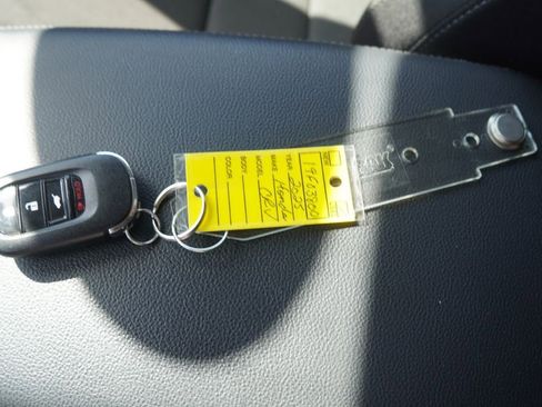 Used 2025 Honda CR-V LX image 27