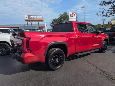 Used 2024 Toyota Tundra Limited AWD/4WD image 5
