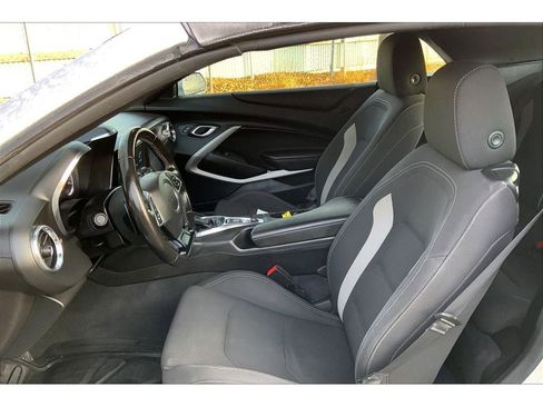 Used 2018 Chevrolet Camaro LT image 25