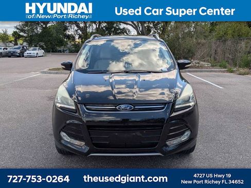 Used 2016 Ford Escape Titanium w/ Equipment Group 301A AWD/4WD image 8