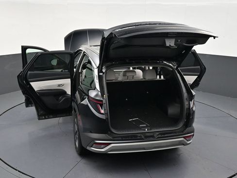 Used 2025 Hyundai Tucson SEL FWD image 32