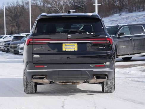 Used 2025 Buick Enclave Preferred image 4