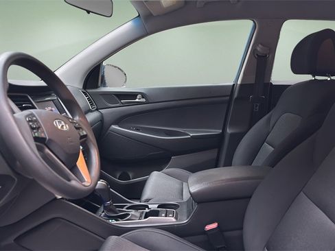 Used 2016 Hyundai Tucson SE w/ Option Group 02 image 16