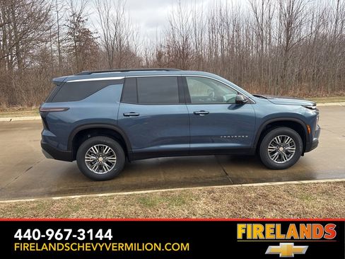 New 2026 Chevrolet Traverse LT w/ Driver Confidence Package image 6