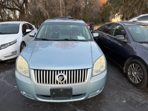 Used 2009 Mercury Sable Premier FWD image 2