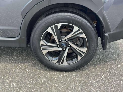 Used 2024 Subaru Crosstrek 2.0i Premium AWD/4WD image 12