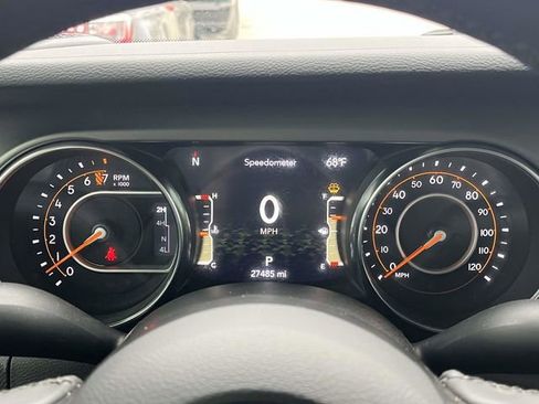 Used 2022 Jeep Gladiator Willys image 32