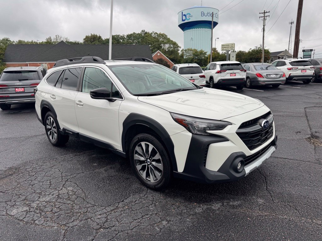 Used 2023 Subaru Outback Limited AWD/4WD image 4