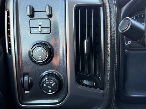 Used 2015 Chevrolet Silverado 3500 LTZ AWD/4WD image 35