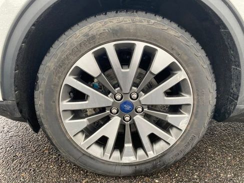 Used 2022 Ford Escape Titanium image 19