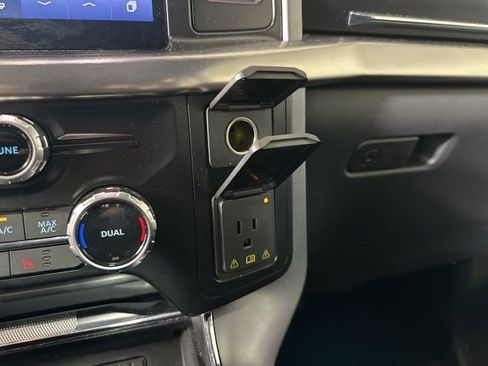 Used 2023 Ford F150 Lariat w/ Equipment Group 502A High image 18