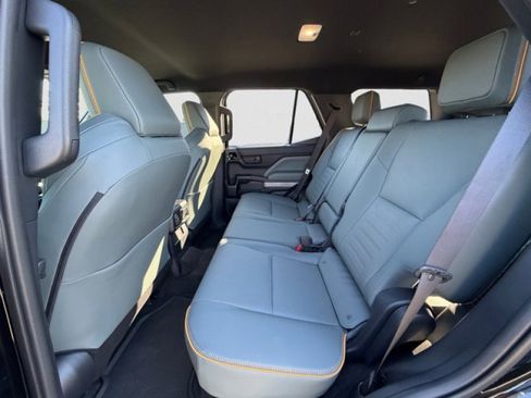 Used 2025 Toyota 4Runner Trailhunter image 17