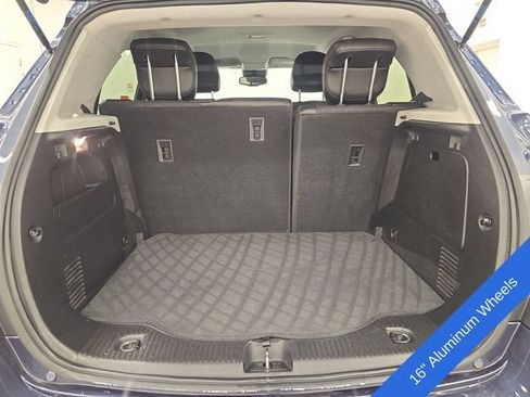 Used 2018 Chevrolet Trax LT w/ LT Convenience Package FWD image 15