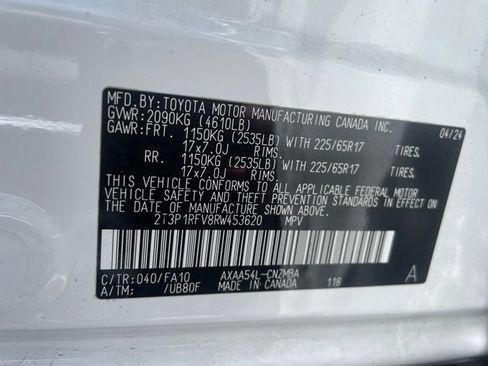 Used 2024 Toyota RAV4 XLE w/ Weather Package AWD/4WD image 32