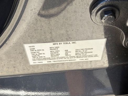 Used 2023 Tesla Model Y Long Range AWD/4WD image 13