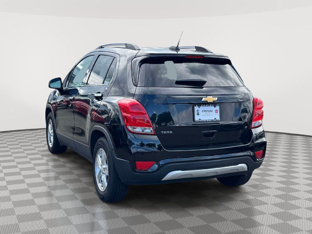 Used 2019 Chevrolet Trax LT w/ LT Convenience Package FWD image 6