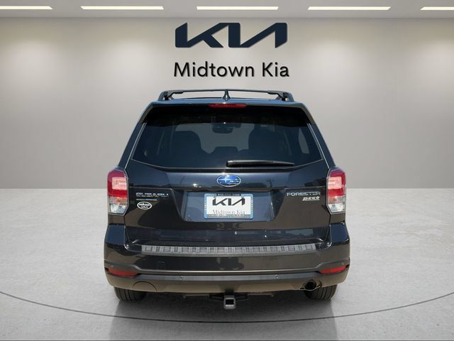 Used 2017 Subaru Forester 2.5i Limited AWD/4WD image 4