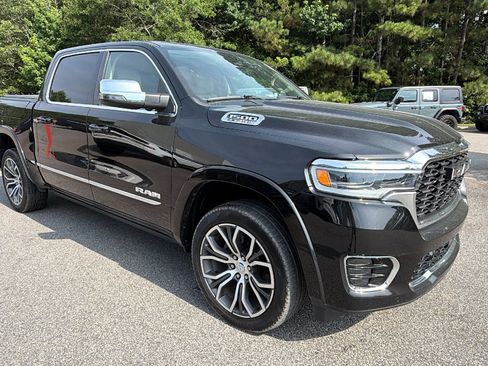 Used 2025 RAM 1500 Tungsten AWD/4WD image 5