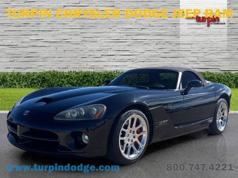 Used 2004 Dodge Viper SRT-10 image 1