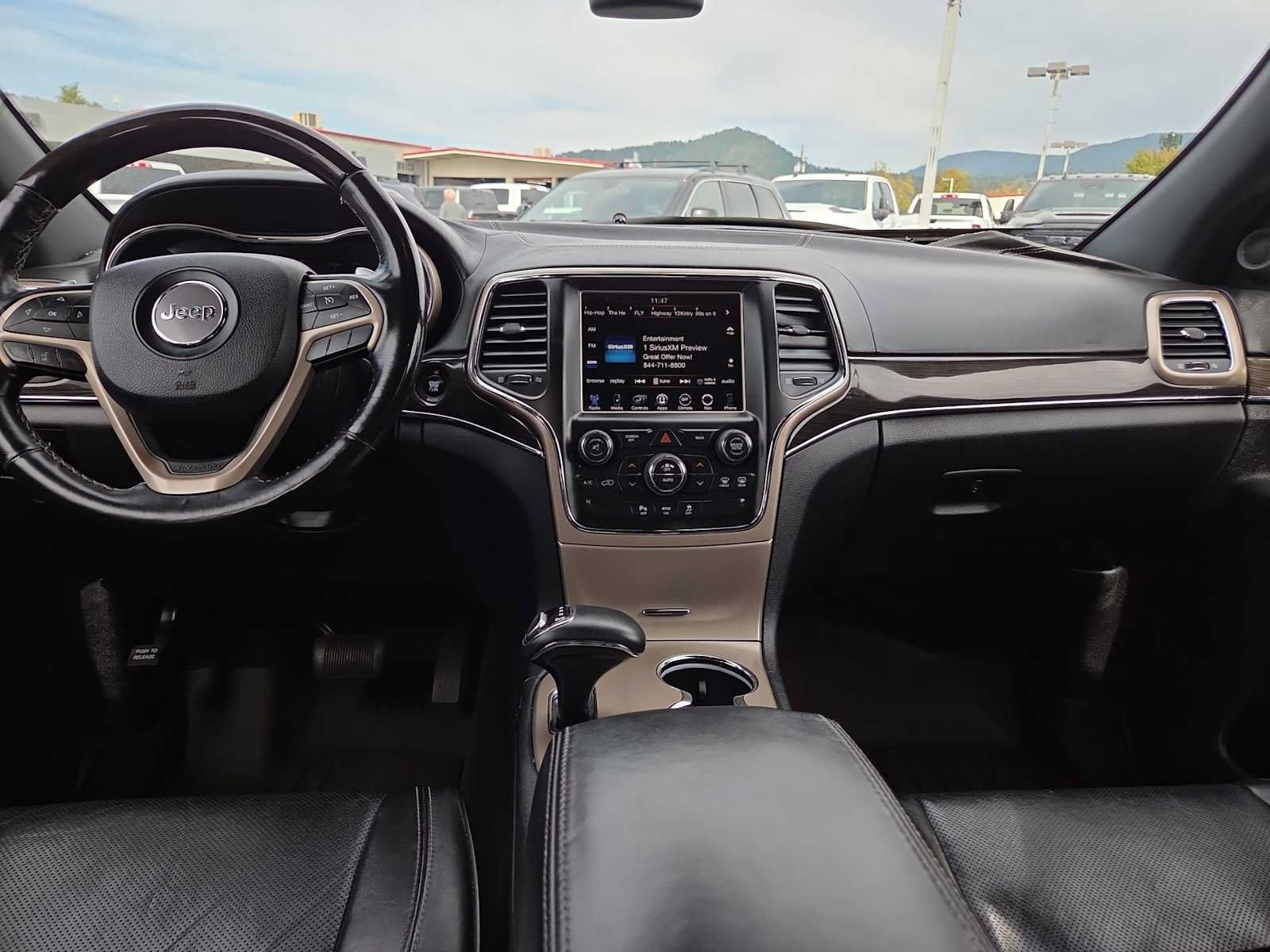 Used 2014 Jeep Grand Cherokee Overland AWD/4WD image 18