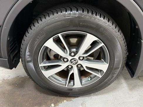 Used 2016 Toyota RAV4 XLE w/ Protection Package AWD/4WD image 10