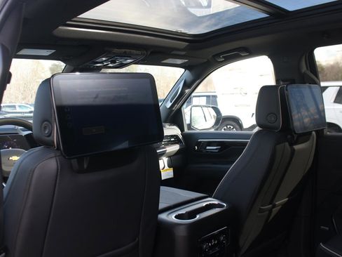 New 2026 Chevrolet Tahoe Premier image 14