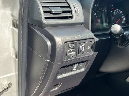 Used 2022 Toyota 4Runner SR5 AWD/4WD image 15
