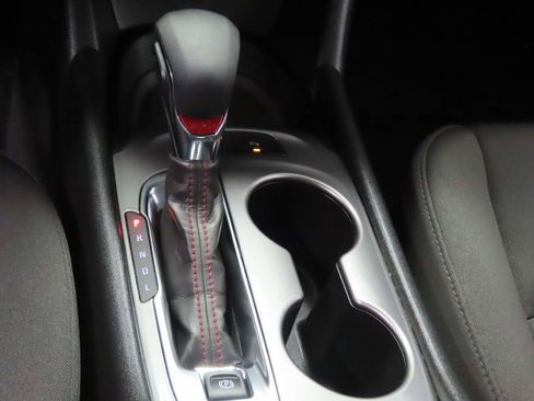 Used 2025 Chevrolet Malibu RS FWD image 11