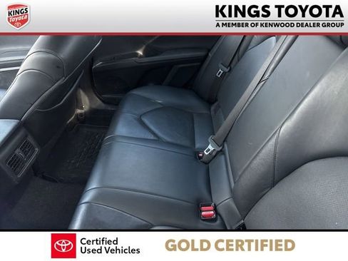 Used 2021 Toyota Camry XLE w/ Cold Weather Package image 10