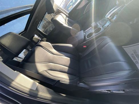 Used 2023 Acura MDX SH-AWD w/ Technology Package image 22