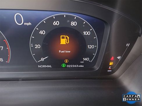 Used 2025 Honda Pilot Elite image 36