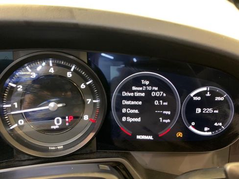 Used 2020 Porsche 911 Carrera 4S AWD/4WD image 31