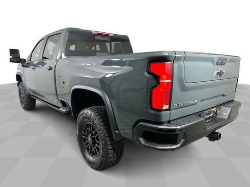 New 2026 Chevrolet Silverado 2500 ZR2 AWD/4WD image 3