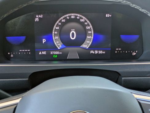 Used 2023 Volkswagen Tiguan SE R-Line FWD image 22