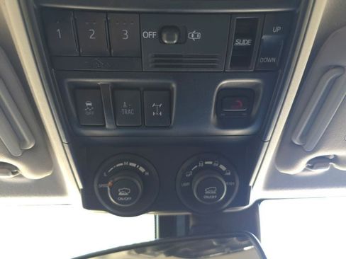 Used 2024 Toyota 4Runner TRD Off-Road Premium w/ Moonroof Package AWD/4WD image 31