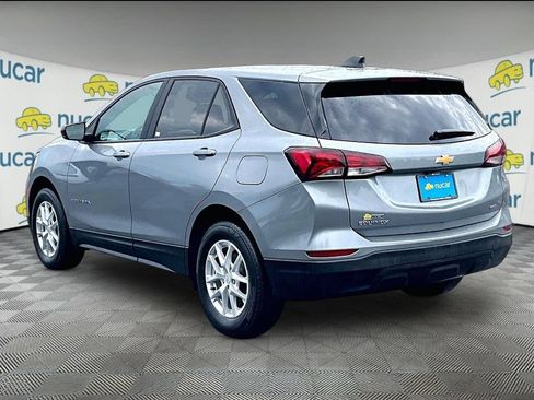 Used 2024 Chevrolet Equinox LS w/ LS Convenience Package AWD/4WD image 4