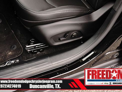 New 2026 Jeep Compass Limited image 37