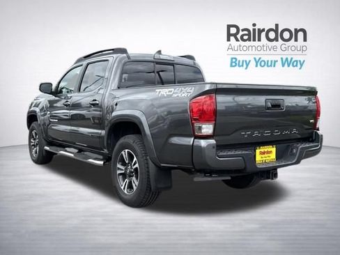 Used 2016 Toyota Tacoma TRD Sport AWD/4WD image 35