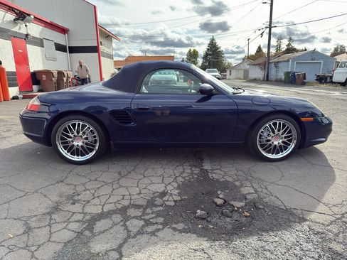 Used 2003 Porsche Boxster image 10
