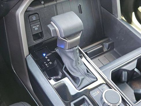 Used 2026 Toyota Tundra SR5 AWD/4WD image 17
