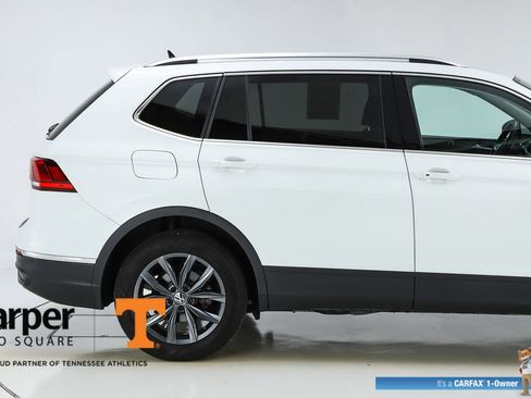 Used 2022 Volkswagen Tiguan SE FWD image 48