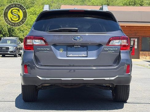 Used 2015 Subaru Outback 3.6R Limited AWD/4WD image 5