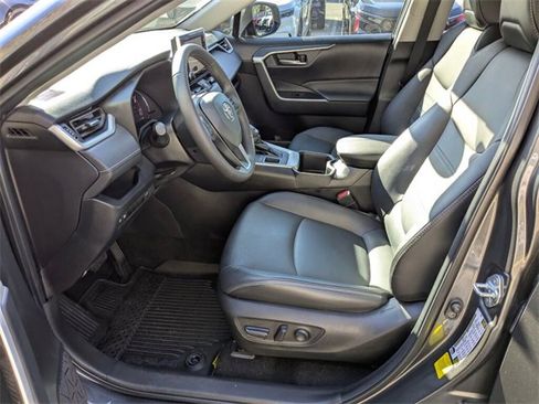 Used 2023 Toyota RAV4 XLE Premium image 27