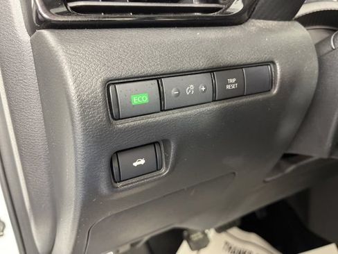 Used 2023 Nissan Sentra SV w/ All-Weather Package FWD image 30