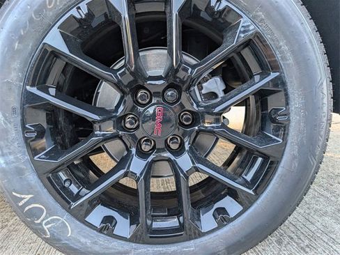 New 2026 GMC Yukon Denali w/ Sun & Power Step Package image 6