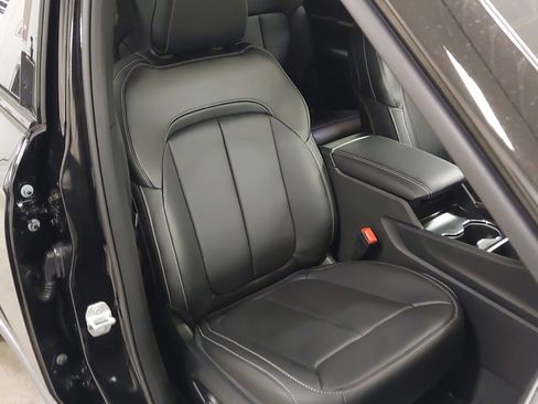 New 2025 Jeep Grand Cherokee L Limited image 28