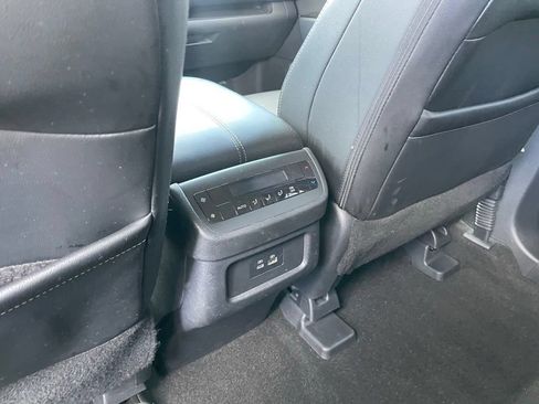Certified 2023 Nissan Pathfinder SL AWD/4WD image 16