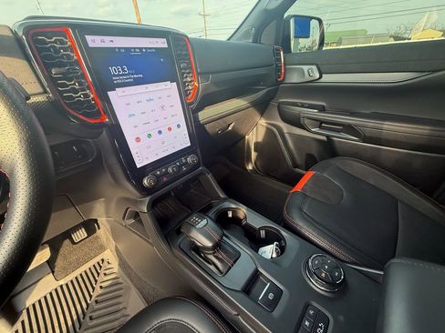 Used 2025 Ford Ranger Raptor image 15