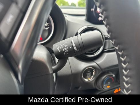 Certified 2025 MAZDA MX-5 Miata Club w/ Appearance Package RWD image 41
