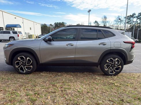 New 2026 Chevrolet Trax RS image 5